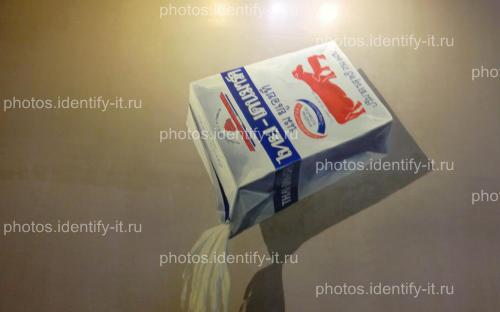 Пакет с молоком тайской коровы музей 3D Таиланд