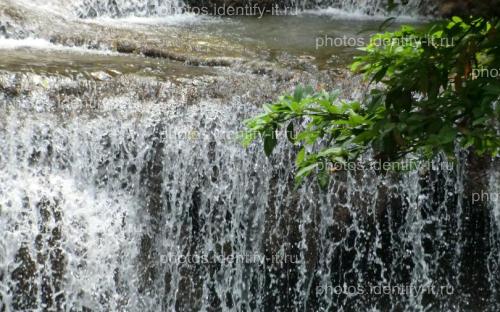 Водопады в парке отдыха Таиланд 6