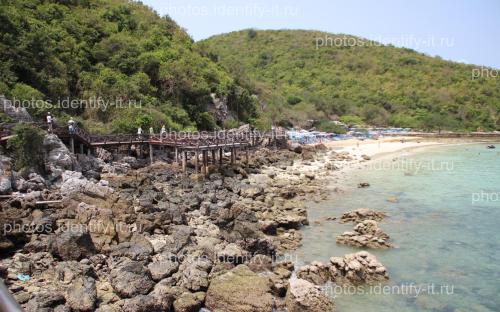 Каменистый пляж Таиланд 6