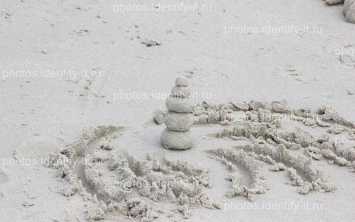 Узоры на серо-белом песке Таиланд 4