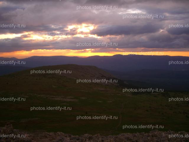 Виды с вершины горы Иремель ближе к закату