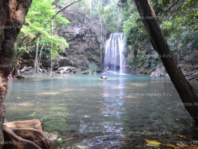 Водопады в парке отдыха Таиланд 1