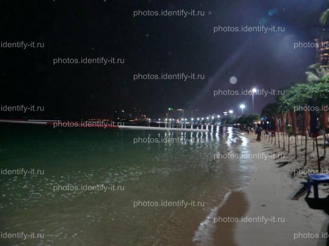 Плазмоиды на пляже в Таиланде