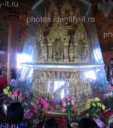 Внутри храма Таиланд